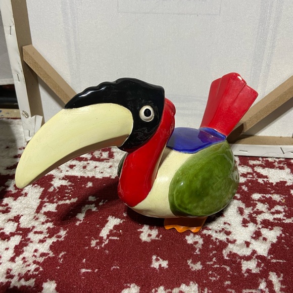 Vintage Handcrafted Hobbist Toucan Figurine, Bottom “MF 68”. - Picture 1 of 10